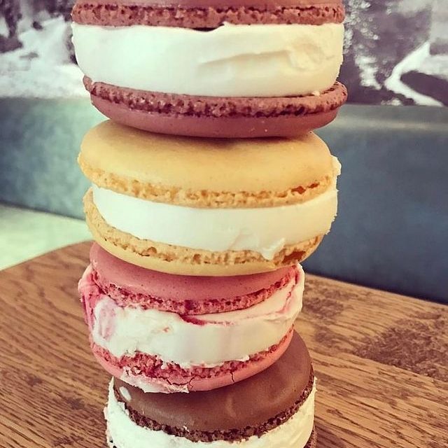 Ice macarons